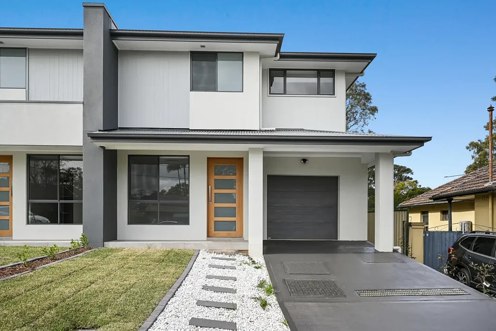 Brand New, Sun-Filled 5-Bedroom Duplex – Style, Space & Comfort in One!