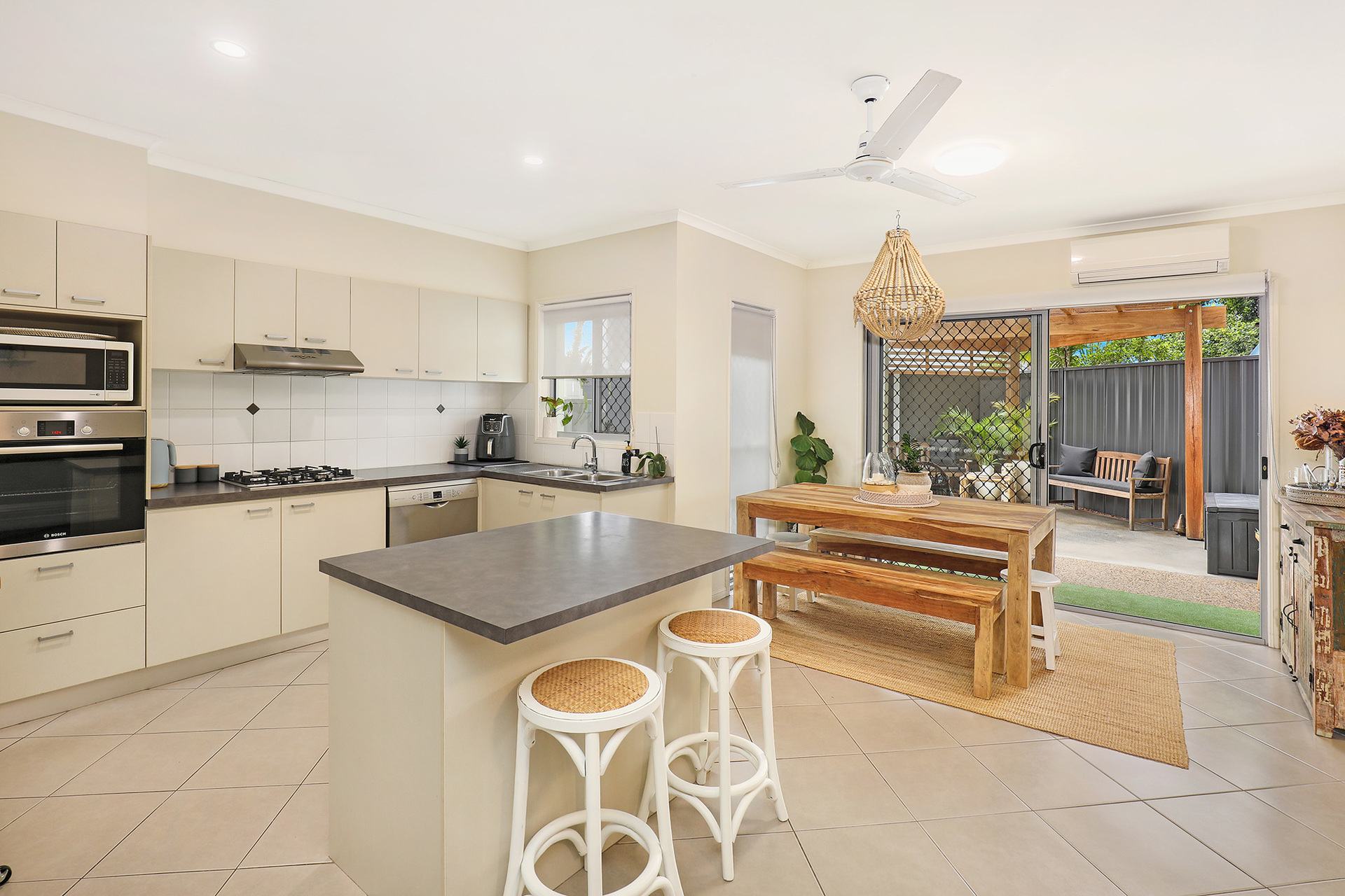 49 DALTON DR, MAROOCHYDORE QLD 4558, 0 phòng ngủ, 0 phòng tắm, Townhouse