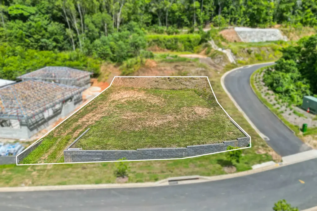 Brinsmead Prime 776m2 Freshwater Pocket Corner Block