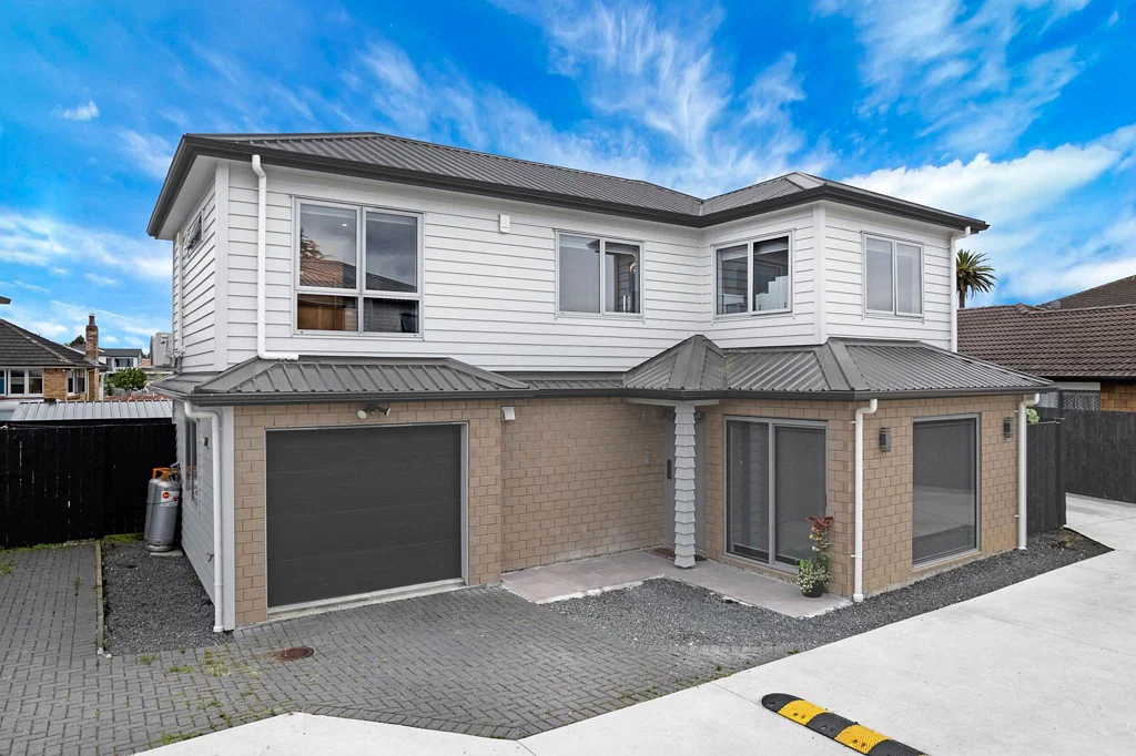 Papatoetoe 4 Slaapkamer Opportunity in Golden Circle - Papatoetoe !!