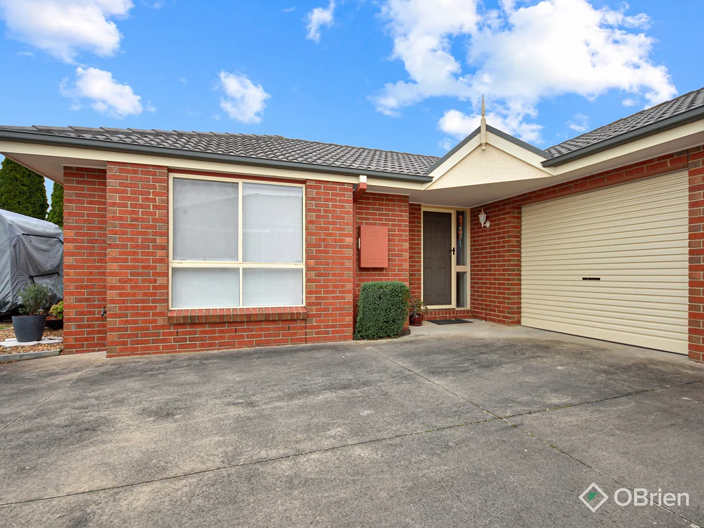 1/27 Charlton Place, Eastwood, VIC 3875