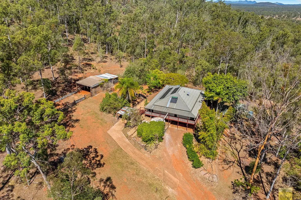 West Stowe 9 Slaapkamer Where Country Charm Meets Lifestyle and Income Potential