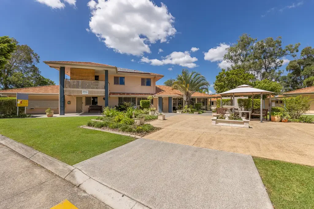 Caboolture South 2房 双住宅投资良机 高回报低维护 安全门禁社区 私人泳池休闲区 交通医疗便捷 Dual-Income Investment in Secure Over-55s Village