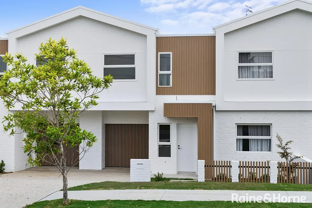 Ulladulla 3બેડરૂમ Contemporary Coastal Luxury - Torrens Title Terrace Homes