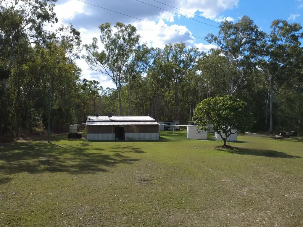 Colosseum Peace, Privacy & Country Simplicity on 4.9 Acres