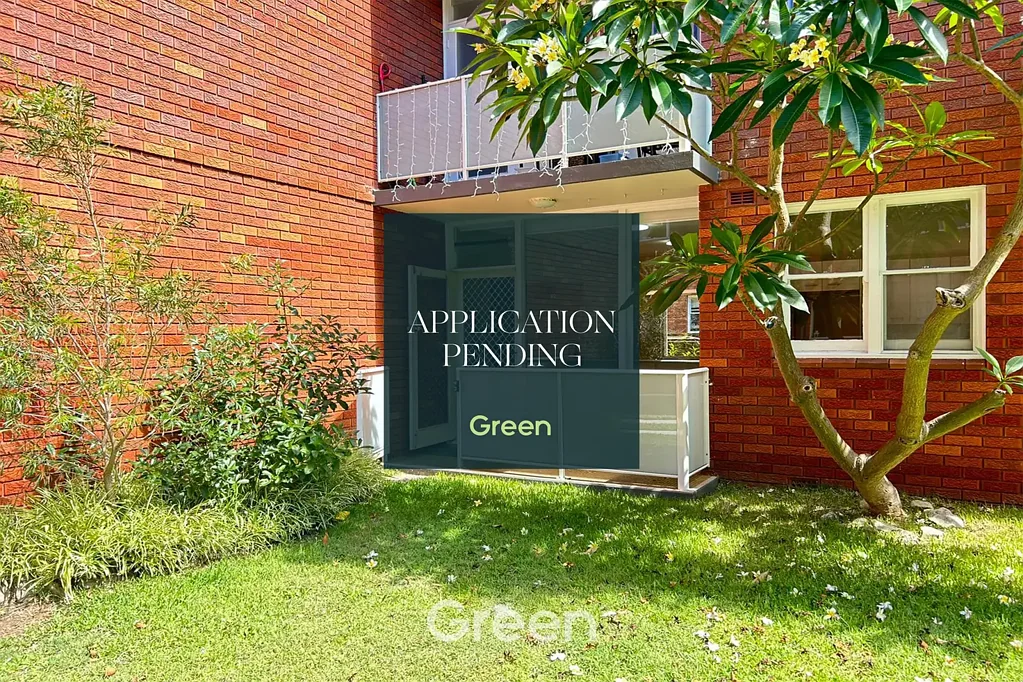 Quietly Positioned Ground-Floor Unit in the Heart of Sans Souci! Rare Beachside Location!