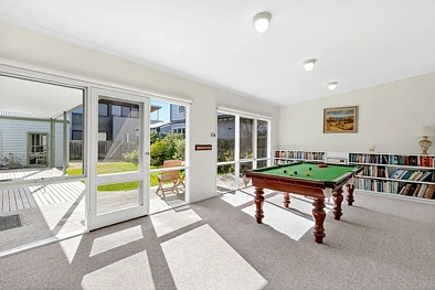 ਰਹਿਣ ਵਾਲਾ ਕਮਰਾ - 49 FLINDERS PDE, BARWON HEADS VIC 3227