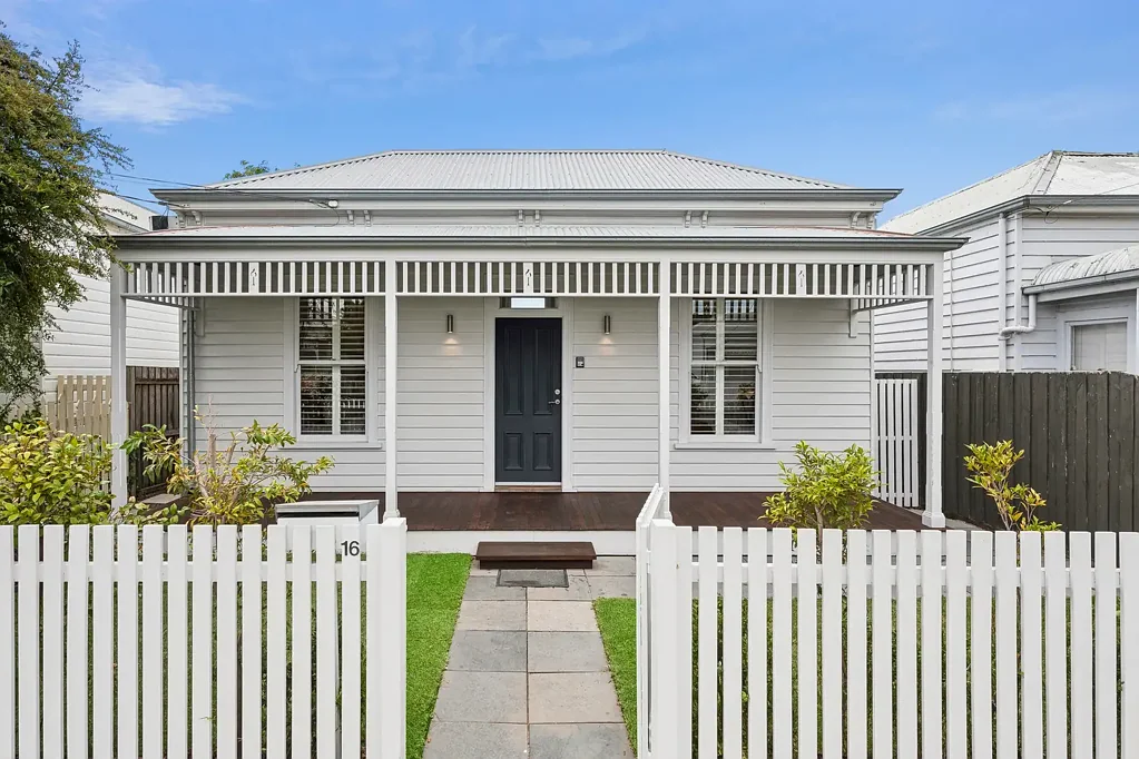 16 Lawton Avenue, Geelong West, VIC 3218