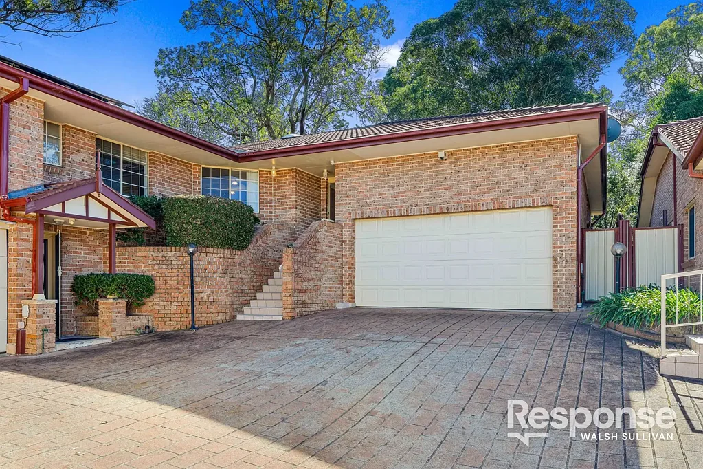 Wentworthville 3房 大三卧室别墅，享有 Parramatta 和城市景观 Large 3 Bedroom Villa with Parramatta & City Views