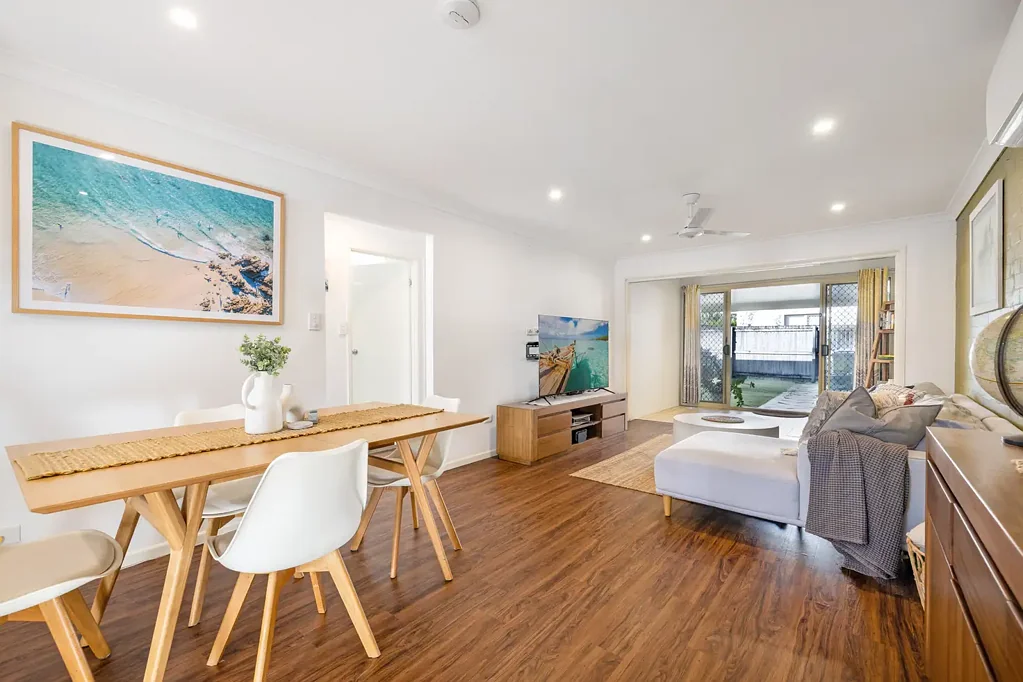 Mooloolaba 2 Slaapkamer Huge Backyard & No Body Corporate Fees in Heart of Mooloolaba!