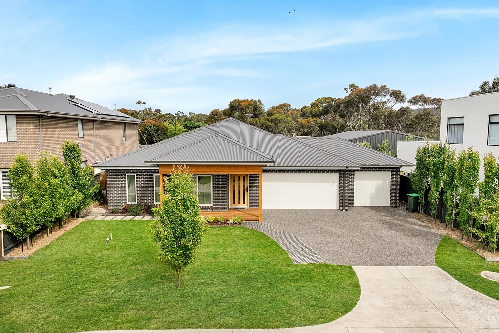 15 Pavillion Circuit, Sunbury, VIC 3429