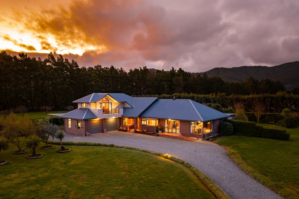 Rarangi 4chambre Priced $200,000 below RV, call today