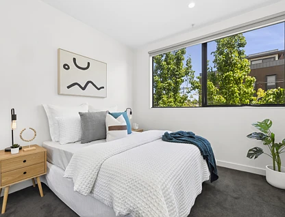 102/330 Neerim Road, Carnegie, Bayside, 2 Kuwarto, 2 Banyo, Apartment