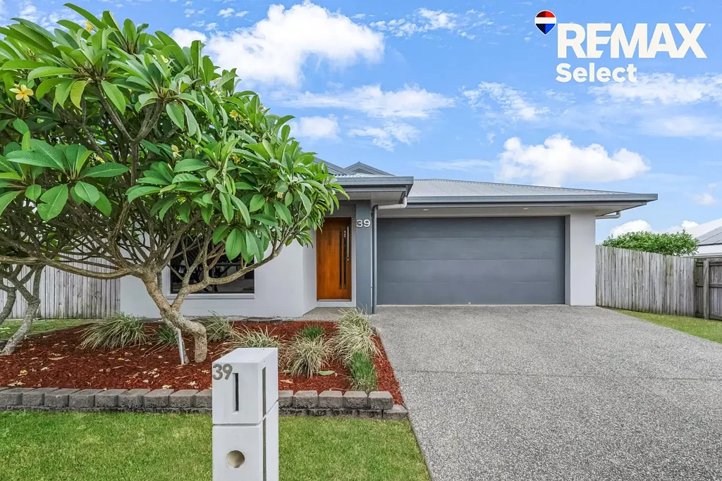 39 Palmetto Crescent, Rural View, QLD 4740