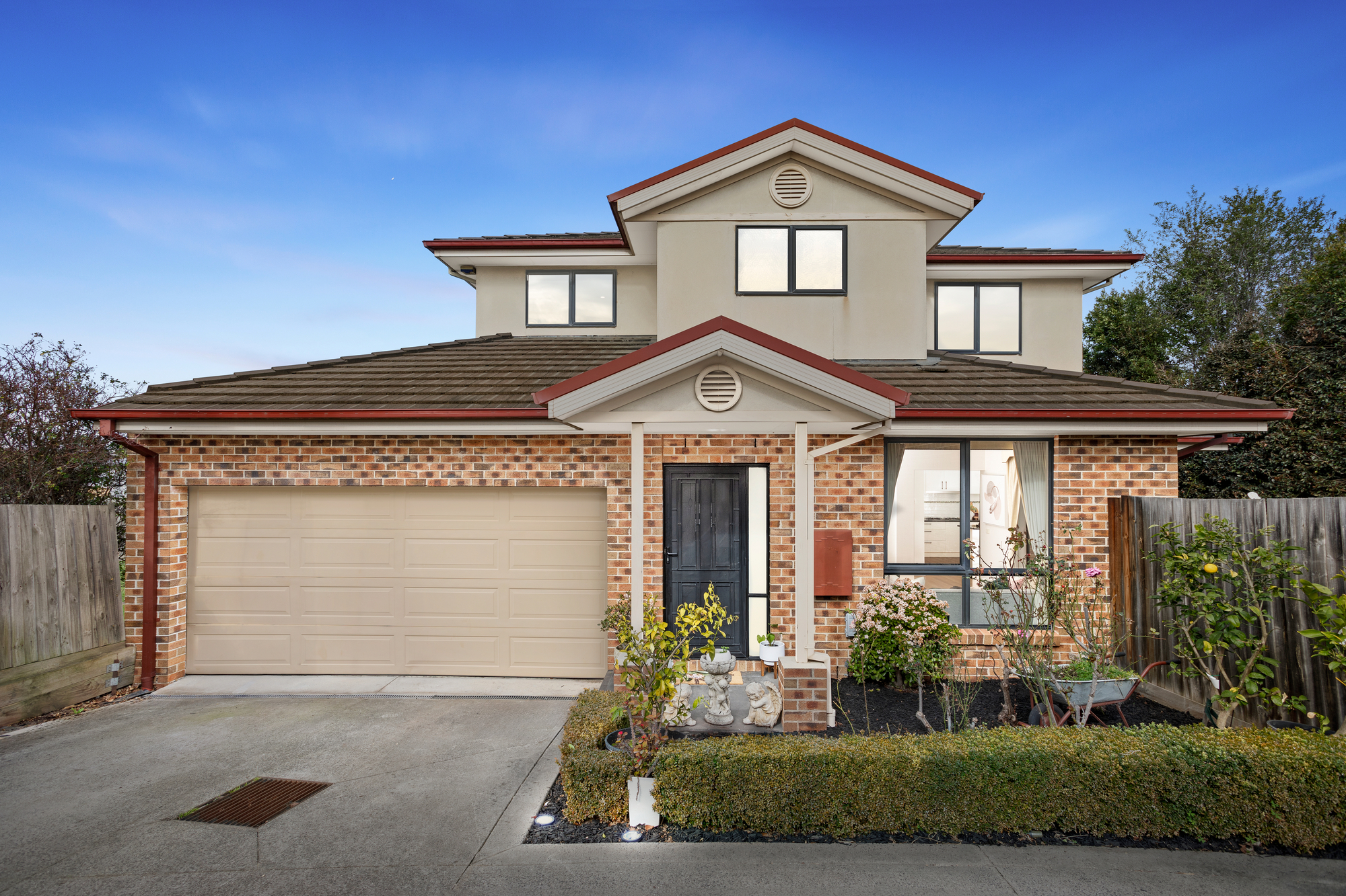 2 JACQUELINE RD, MOUNT WAVERLEY VIC 3149, 0房, 0浴, Townhouse