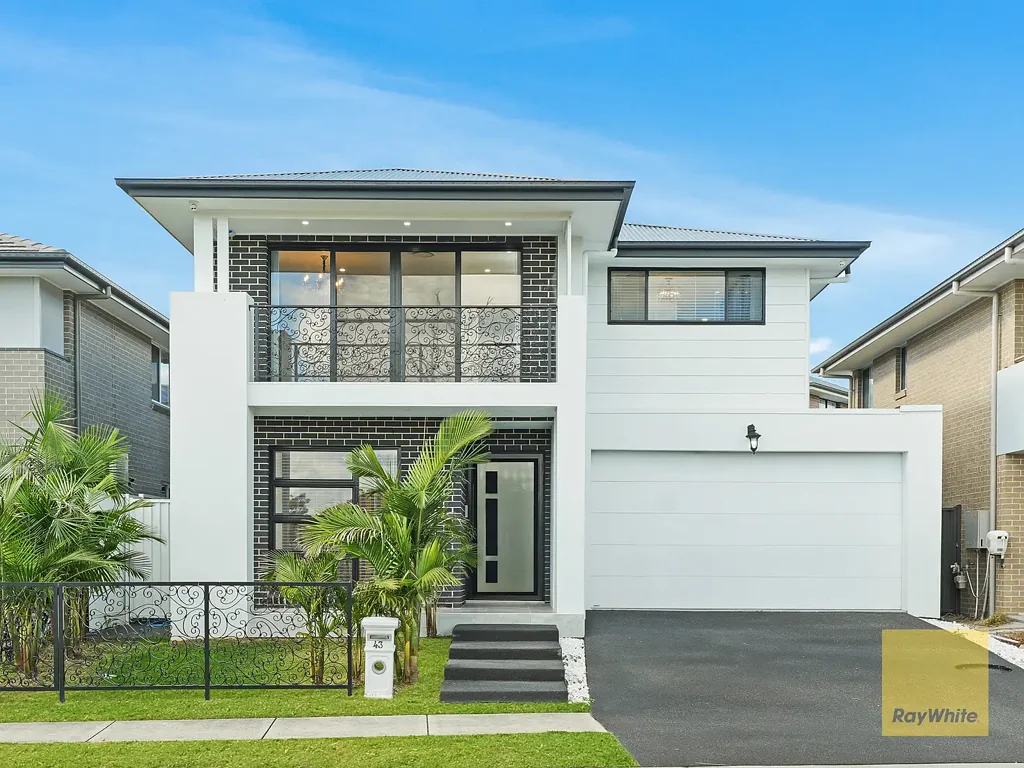 43 Sawsedge Avenue, Denham Court, NSW 2565