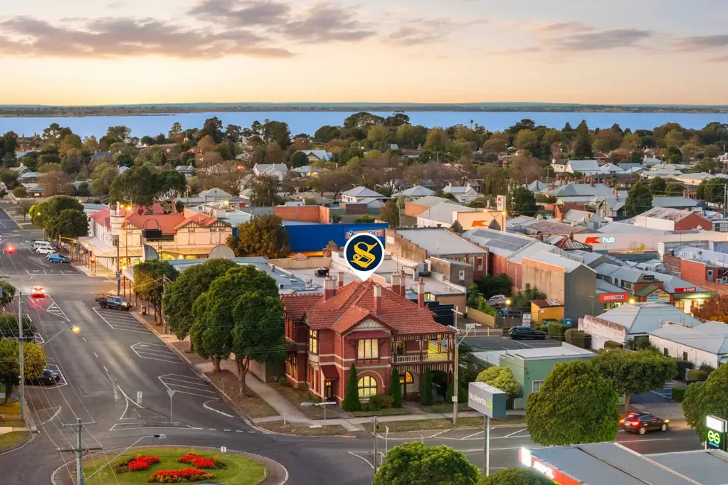 Colac 4房  HISTORIC BUILDING WITH BUSINESS AND LIVING OPPORTUNITIES