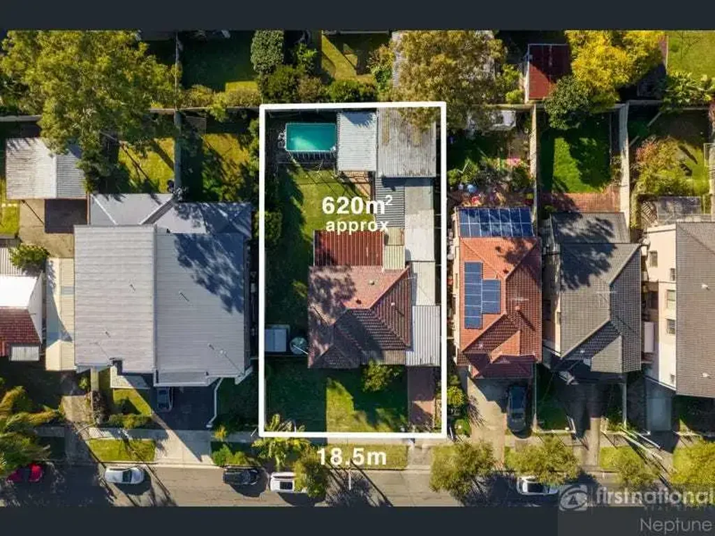 Toongabbie 3房 917m²宽临街面 R4高密度区 优越地理位置 开发潜力巨大 长期投资优选 CDC APPROVED DUPLEX SITE!
Approx. 620sqm block with an 18.5m frontage