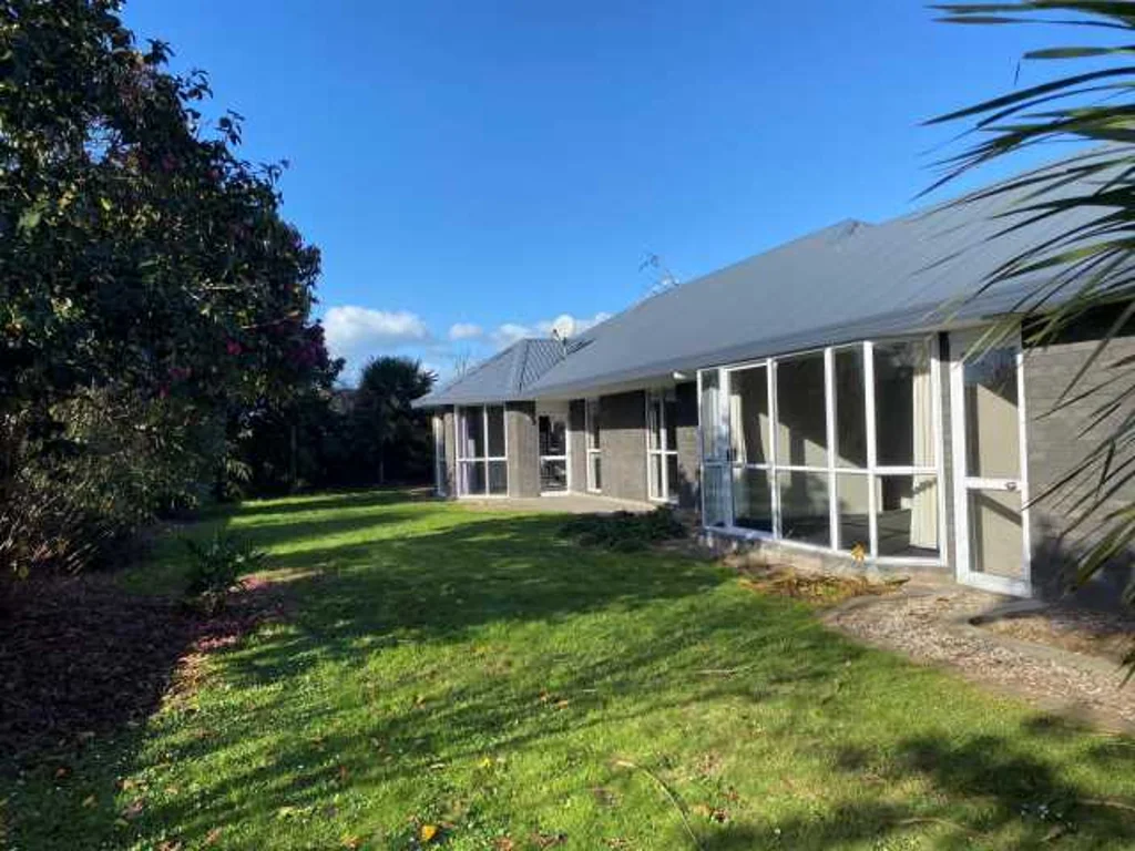 Kaiapoi 4બેડરૂમ Massive Potential in Mansfield Park – 4 Bedrooms