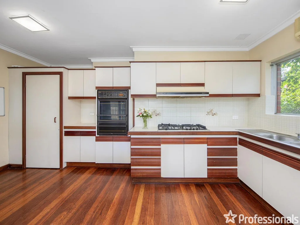 77 Cotherstone Road, Kalamunda, WA 6076