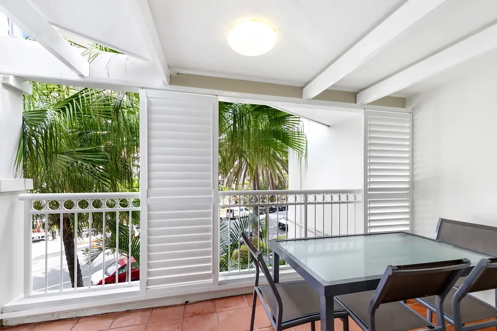 Beachside Living at La Grande, Broadbeach