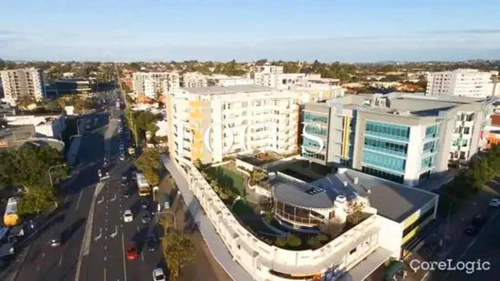 Two bed-room apartment walk to chermside shopping centre