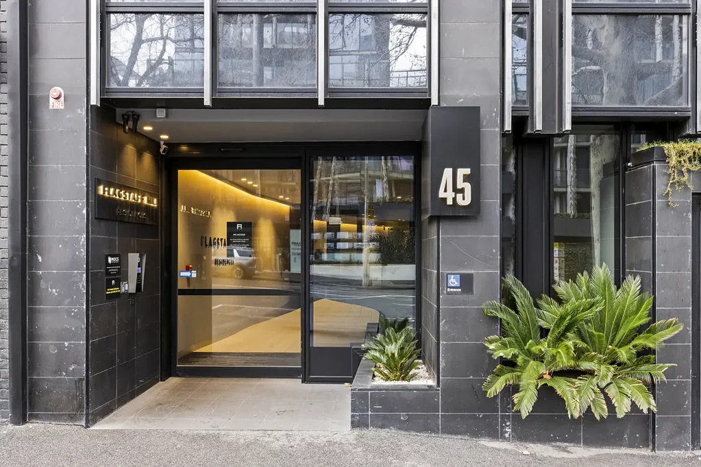West Melbourne 1ਬੈੱਡਰੂਮ Light-Filled Living with Exceptional Resident Amenities