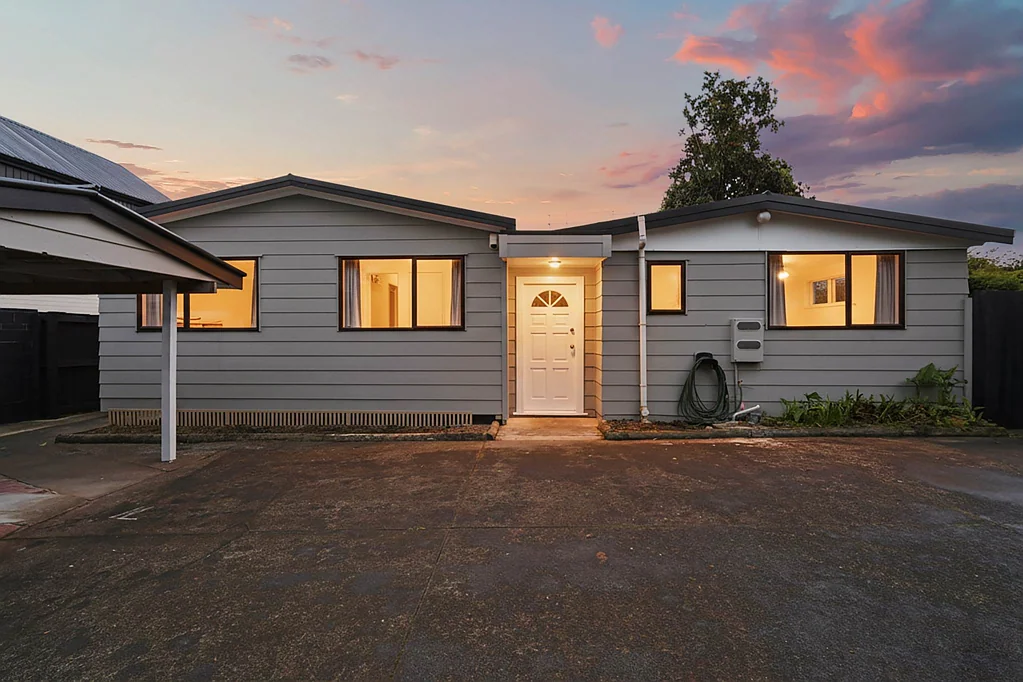 Mount Albert 4Zimmer Private Renovated Family Haven, Space for Everyone