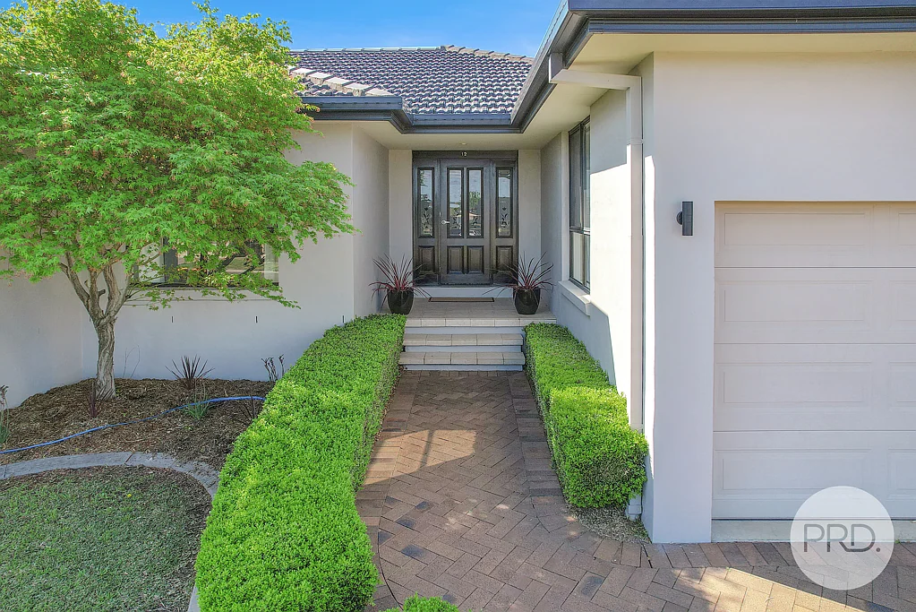 12 Merrinee Place, Tamworth, NSW 2340