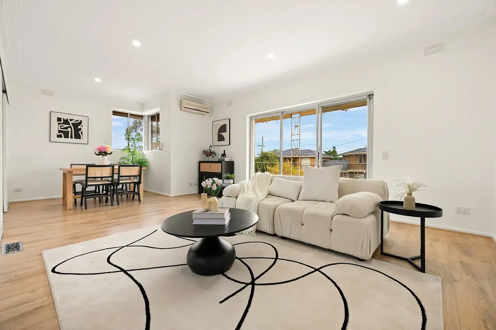 Mount Waverley 4कमरा Prime Position, Move-In Ready