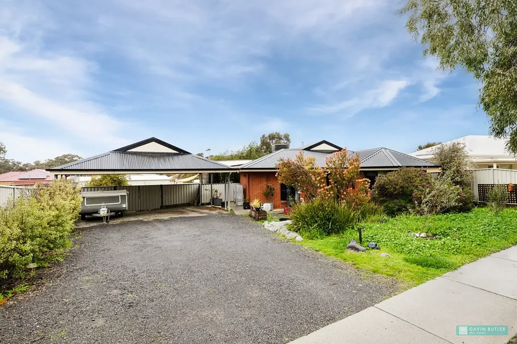 Eaglehawk 3ਬੈੱਡਰੂਮ Perfectly presented and beautifully designed family home