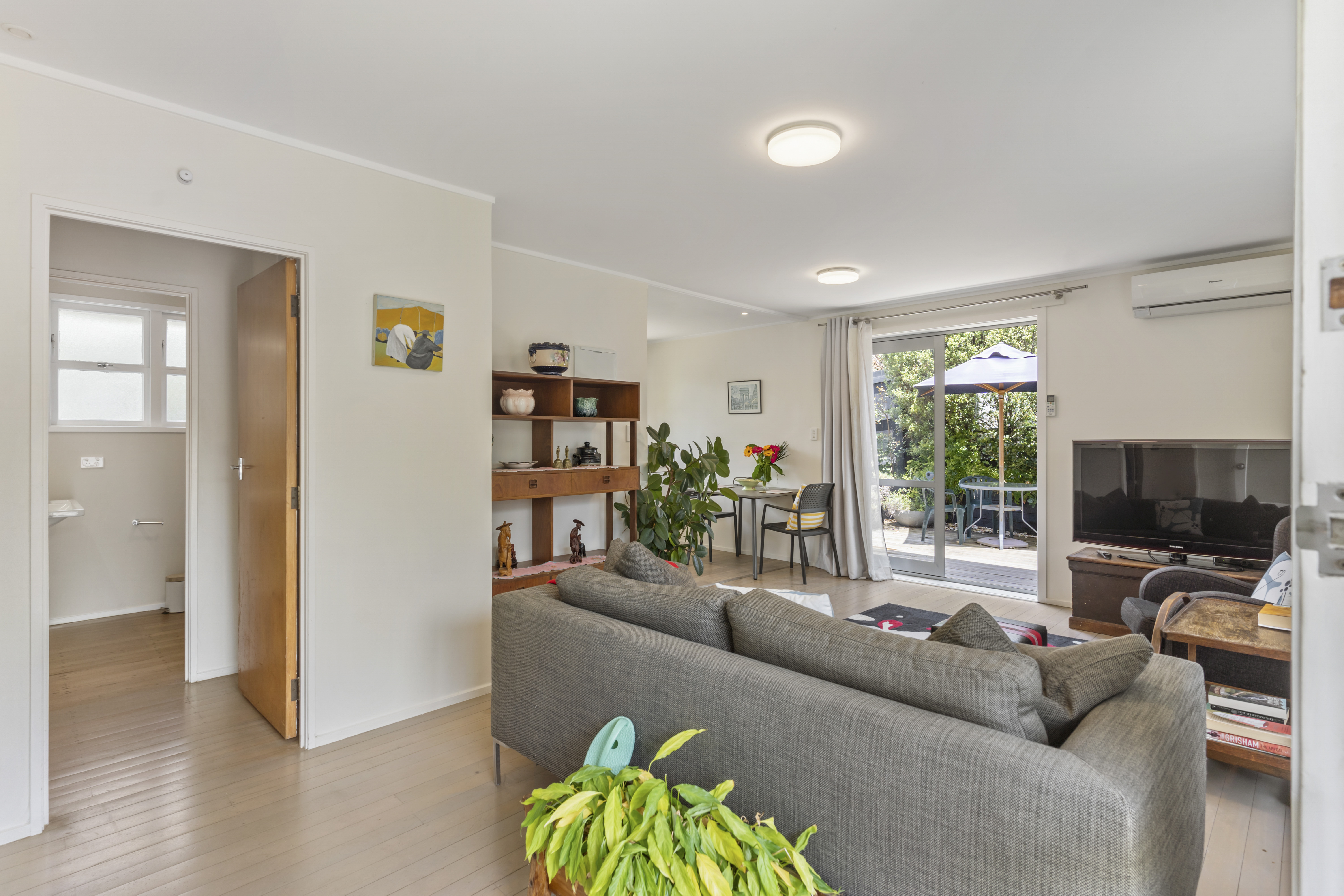 1/8 Thatcher Street, Mission Bay, Auckland, 2 Kuwarto, 1 Banyo