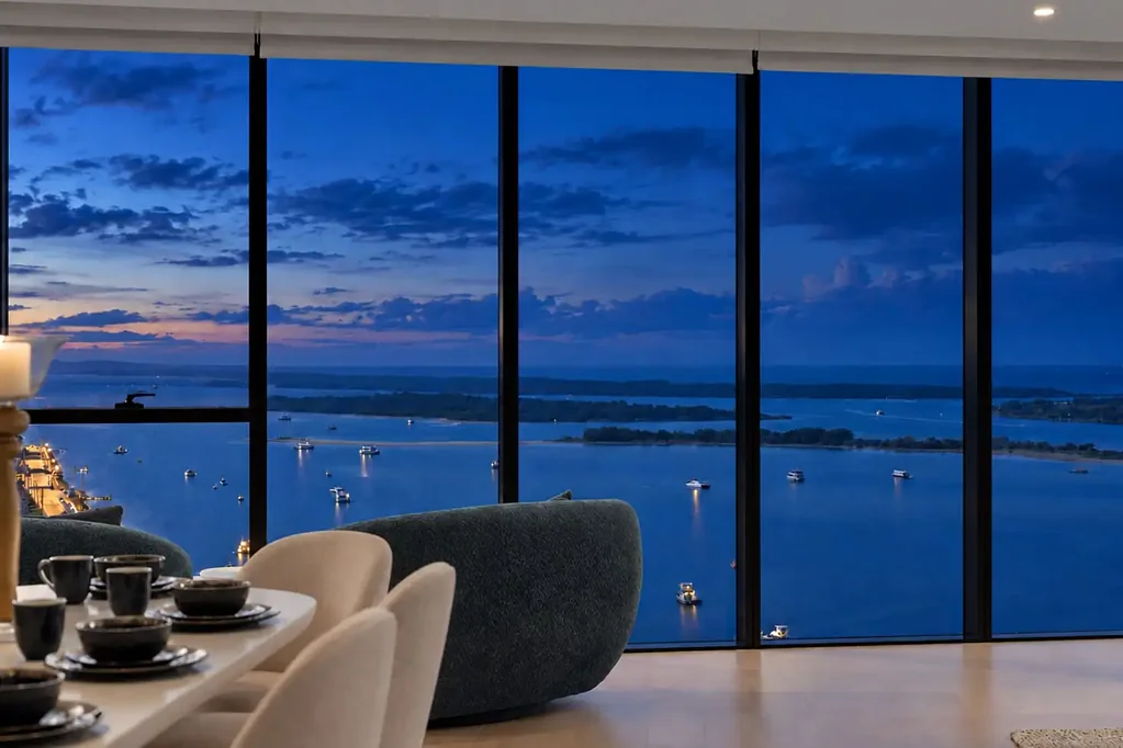 Labrador 3Kwarto A SUB-PENTHOUSE WITHOUT COMPROMISE — 242m² OF EXCEPTIONAL BROADWATER LIVING!