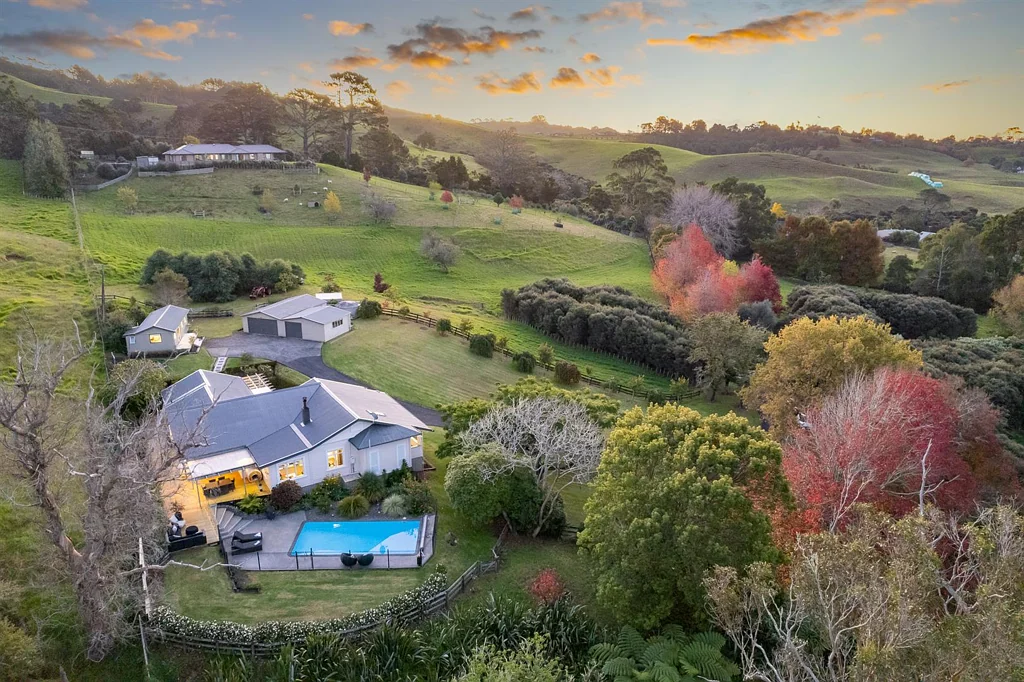 Taupaki 4房  A TRUE PARKLAND RETREAT