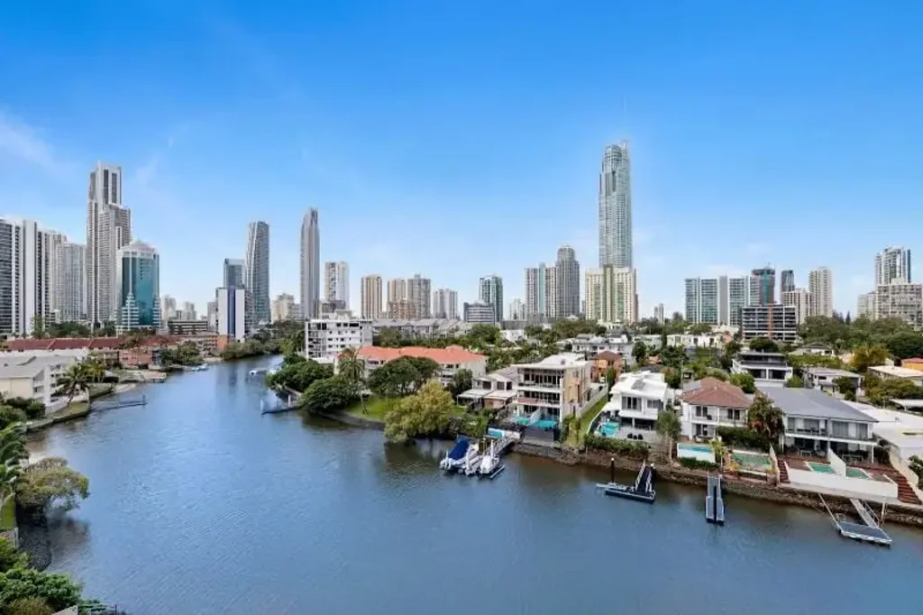 Surfers Paradise 2બેડરૂમ Renovated Waterfront residence with soaring 270 degree views