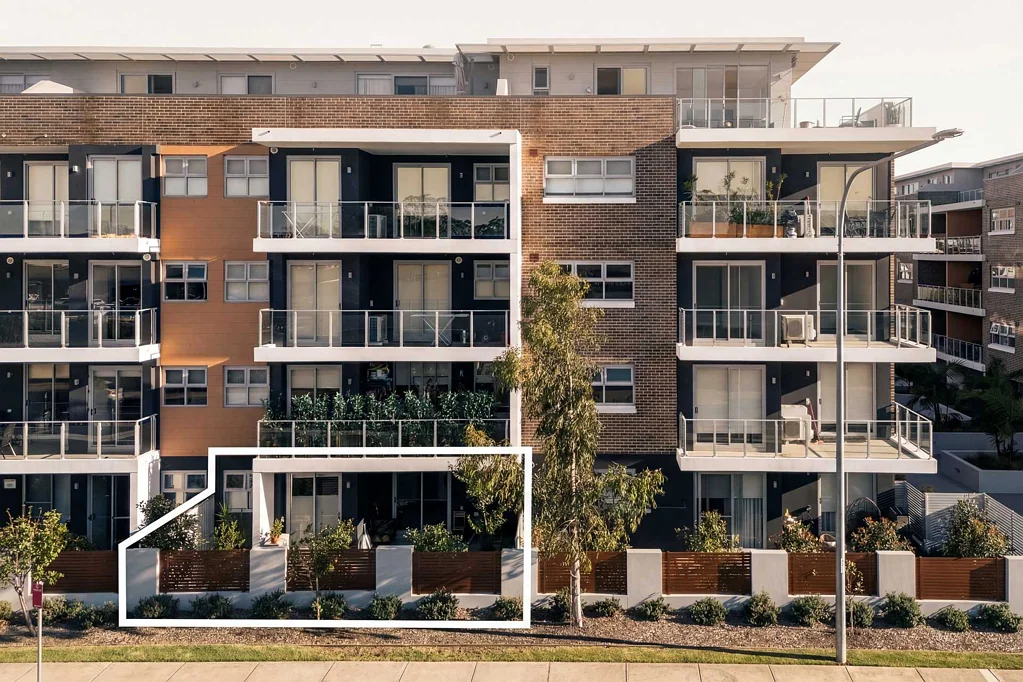 North Kellyville 2房  Ground-Floor Elegance with a Sun-Soaked Courtyard Oasis