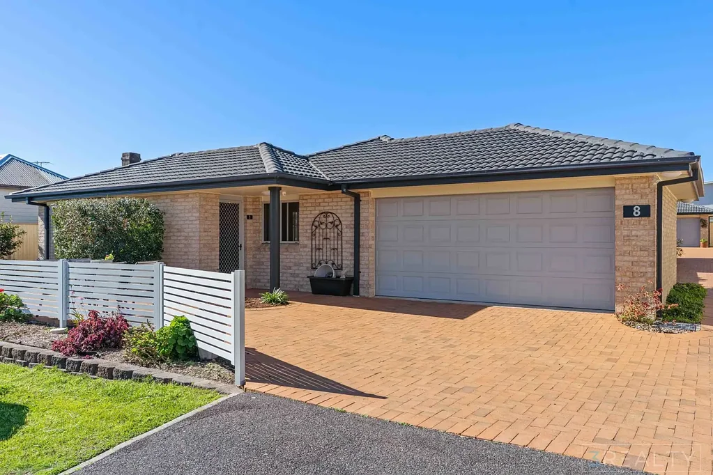 Swansea 2ห้องนอน Rare Boutique Villa Offering. House-Sized Living in a Premium Swansea Location.
