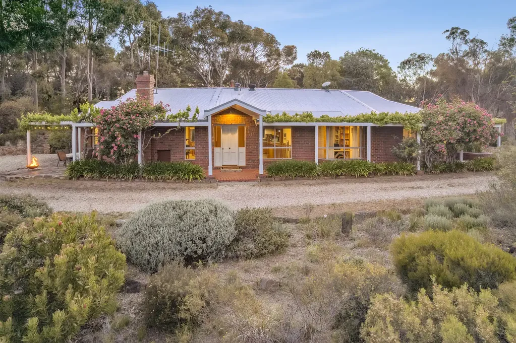 147 Carnochans Road, Sutton Grange, VIC 3448