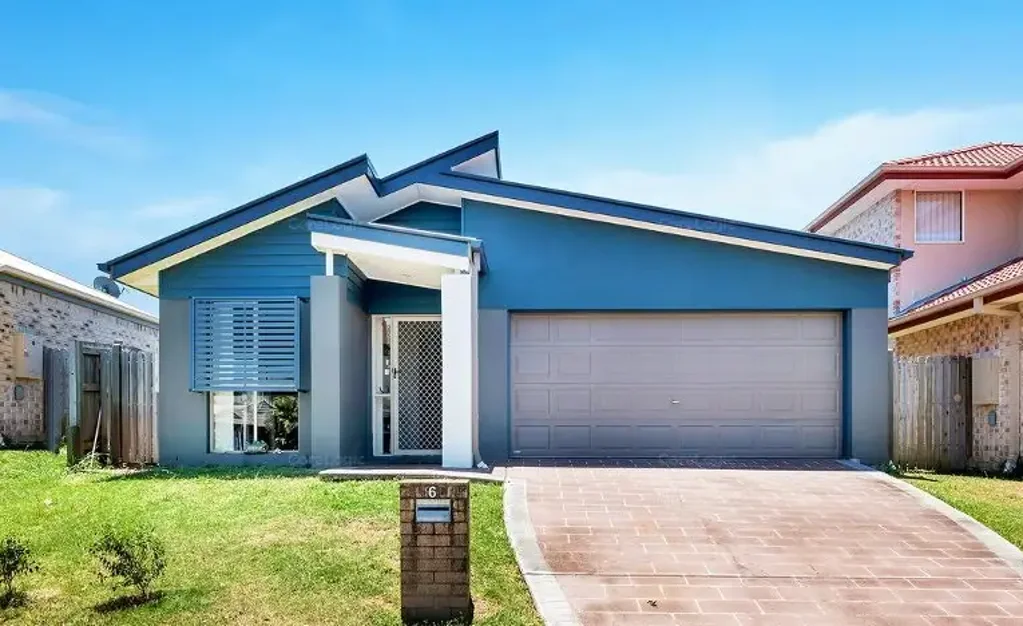 Great Location! Lease offered until 15th of January with option to renew.