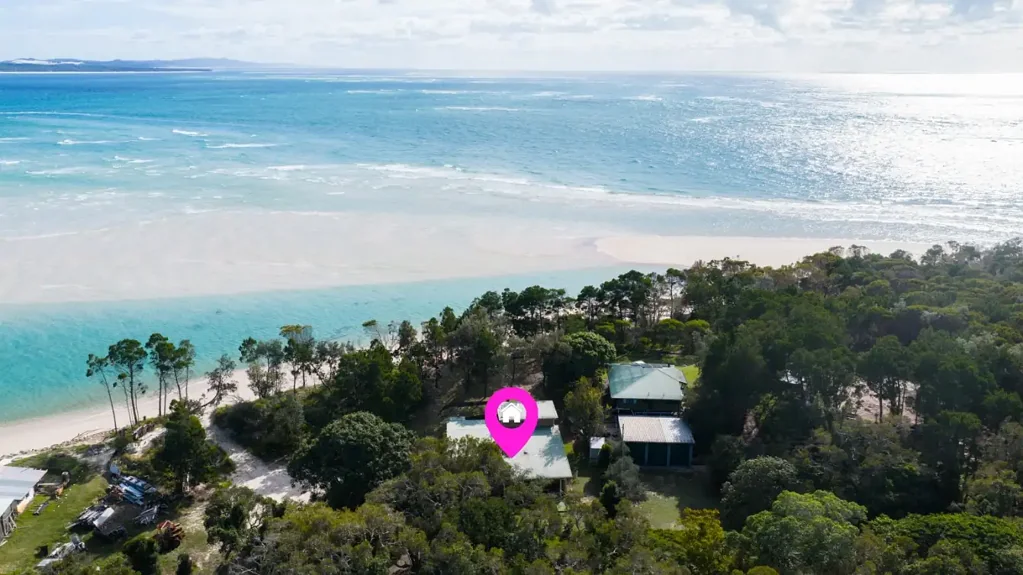 Amity 3ਬੈੱਡਰੂਮ ABSOLUTE Beachfront Straddie Original with Private Beach Access