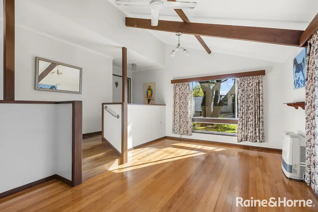 Kyneton 3房  Charming Post-Modernist Home in Kyneton