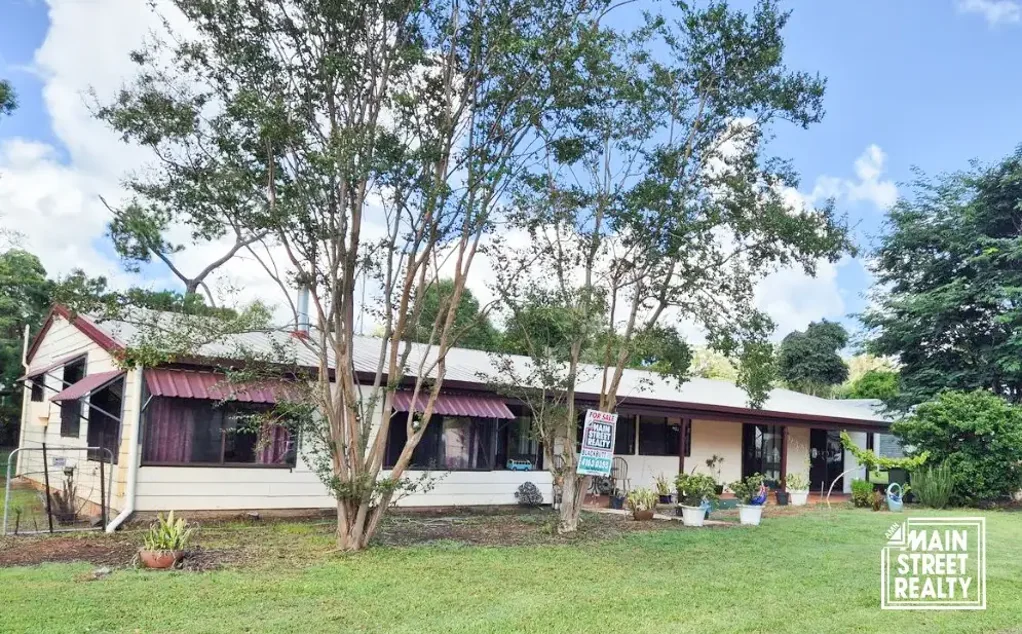 Blackbutt 3कमरा Charming Family Home in the Heart of Blackbutt