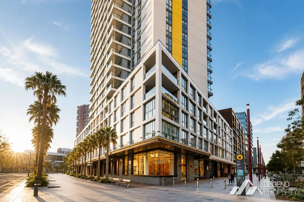 Fully Furnished 2 bedroom with carparking