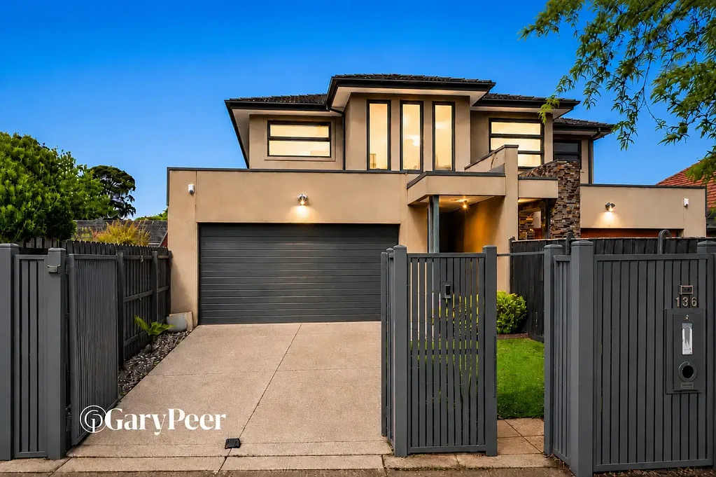 Glen Huntly 4침실 Exceptional living, lifestyle & location