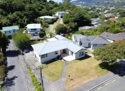 38 Larsen Crescent, Tawa