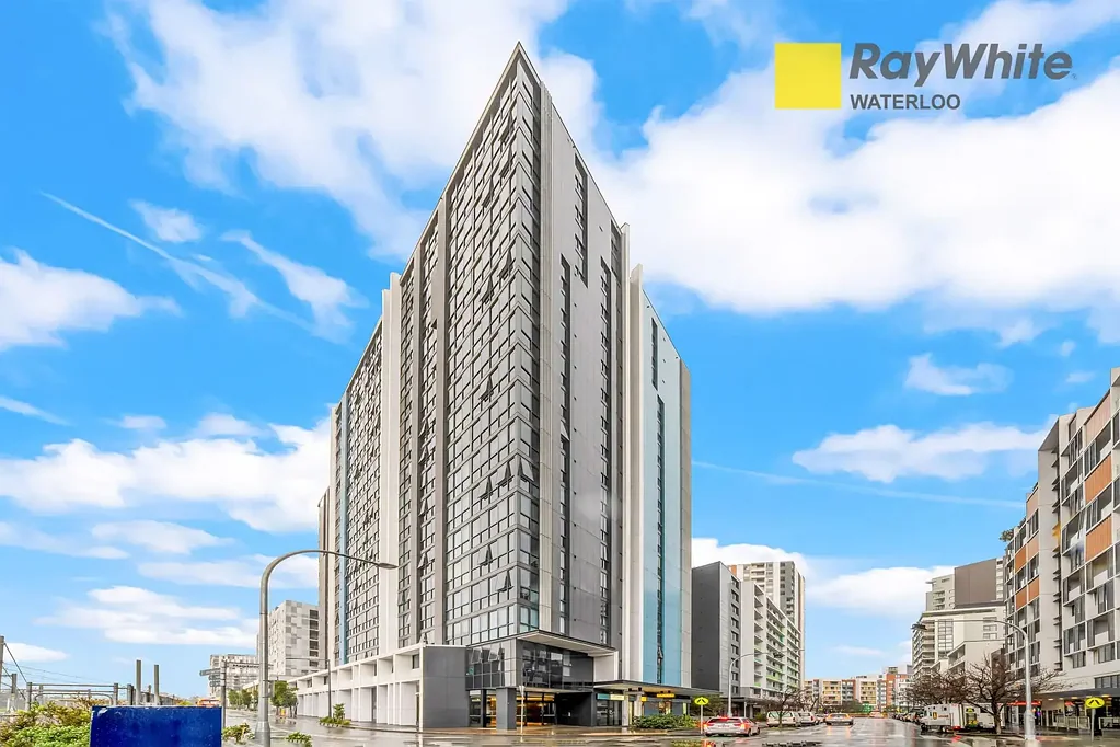 Wolli Creek 1房 阳光充足公寓 开放式起居区 SMEG不锈钢电器 岛屿式厨房 石材台面 专属恒温泳池 全配健身房 步行火车站 河畔步道 Modern One-Bedroom Apartment Offering Comfort, Convenience & Lifestyle