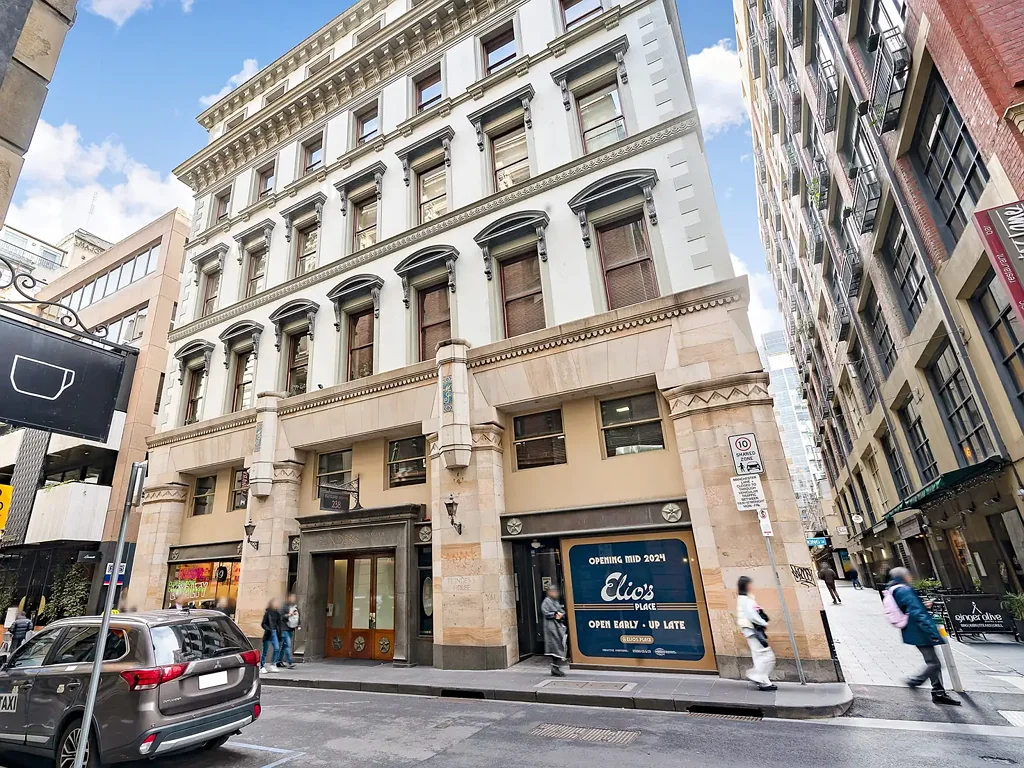 Melbourne HISTORIC "FLINDERS HOUSE" INNER-CITY APARTMENT- RARE OPPORTUNITY.