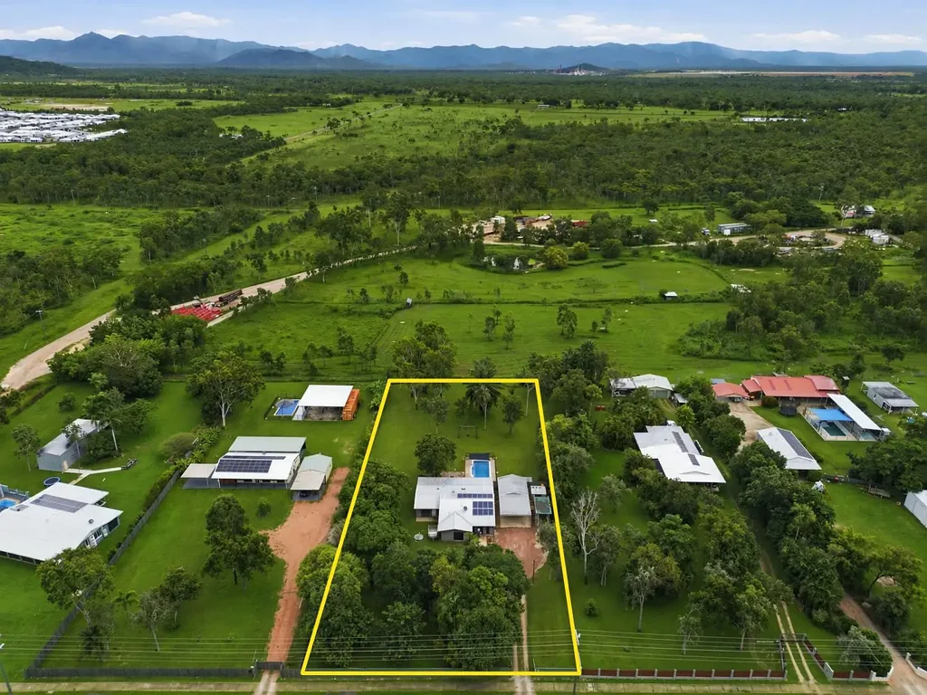 190 Mount Low Parkway, Mount Low, QLD 4818