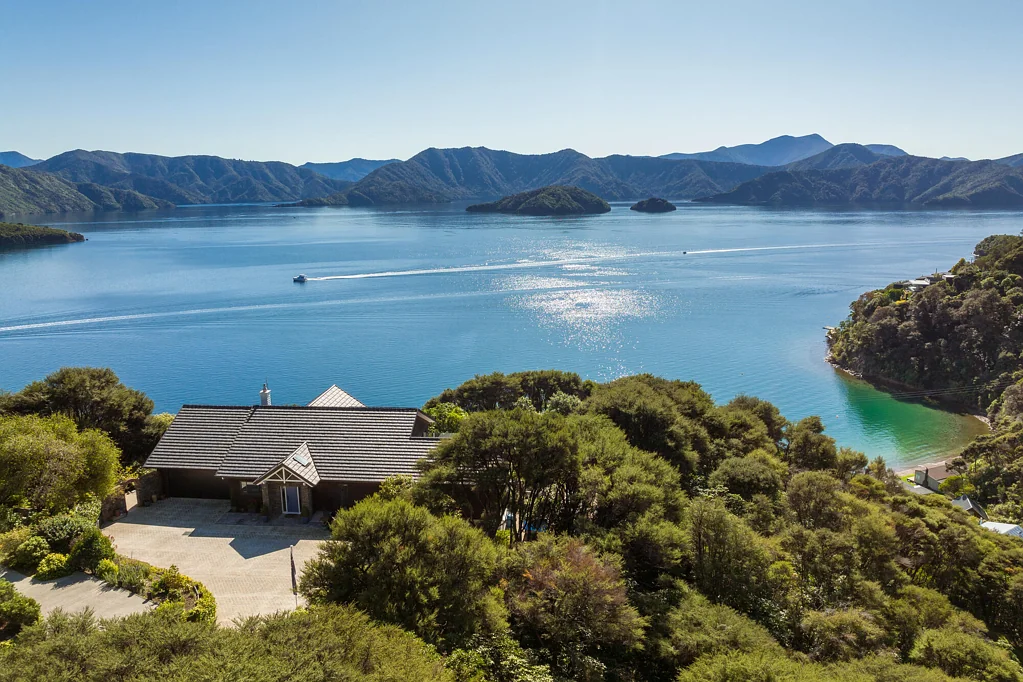 Waikawa Location, Luxury and breathtaking Views
