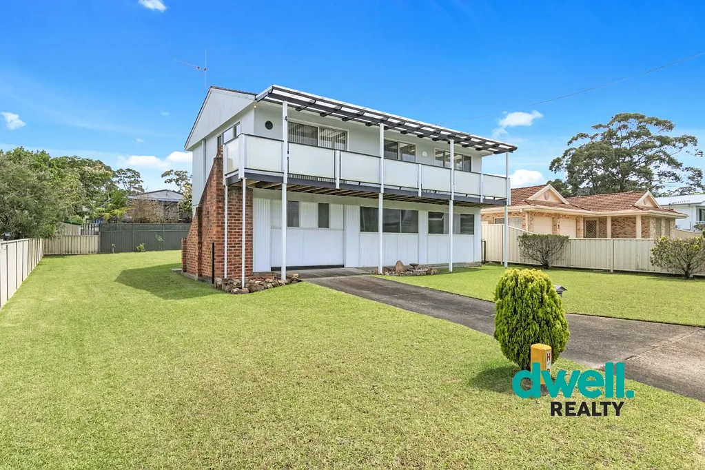 4 COLLETT PLACE, St Georges Basin, NSW 2540